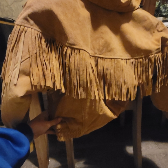 Big Kids Size 6, Tan Fringe Jacket, Tags Attached! - Picture 4 of 16